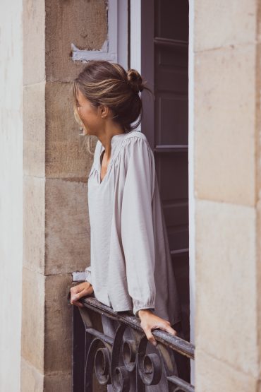 MYSULAFISH_BLUSA PIERRE_BLUSA EN VISCOSA RÚSTICA EN COLOR PIEDRA_79,90€ (2)