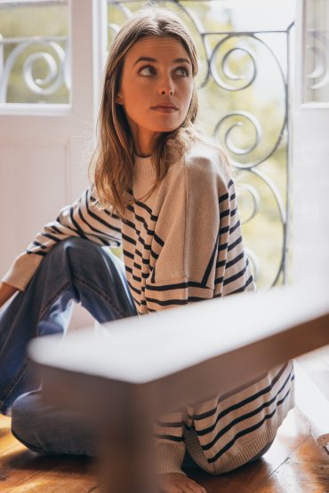 MYSULAFISH_JERSEY SAINT MALO_JERSEY LANA 100% MERINO_98 € TEJIDO EN LANA CRUDO CON RAYA AZUL PETRÓLEO (3)